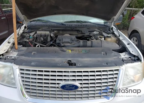 2005 Ford Expedition Eddie Bauer/King Ranch from USA, damaged, VIN 1FMPU17515LA12251